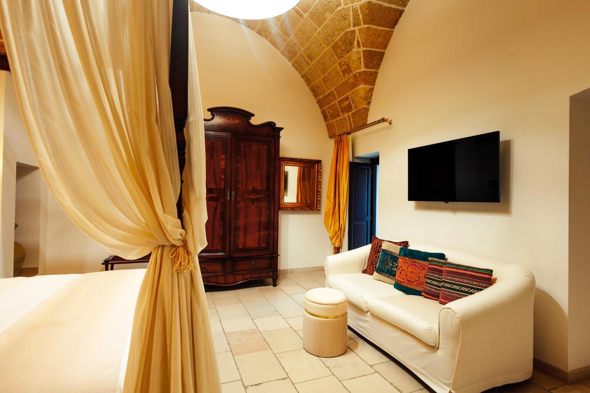 Vico Regio Hotel Казарано Экстерьер фото