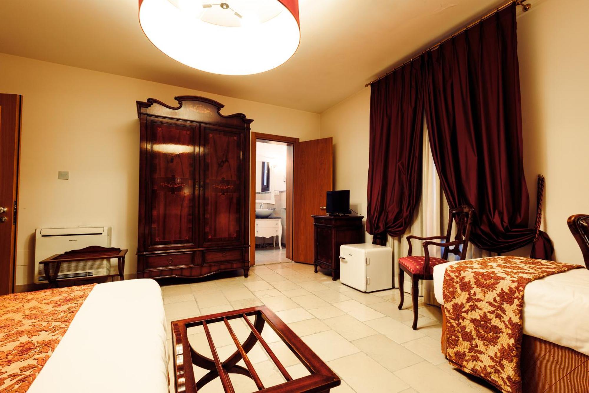 Vico Regio Hotel Казарано Экстерьер фото